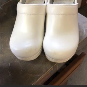 White Danskp nursing clogs